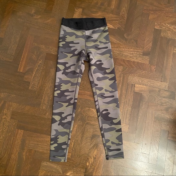 Kendall and Kylie camouflage leggings - Picture 2 of 4